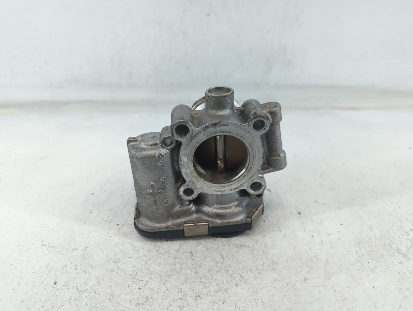 2013-2021 Chevrolet Trax Throttle Body P/N:55565489 Fits Fits 2011 2012 2013 2014 2015 2016 2017 2018 2019 2020 2021 OEM Use