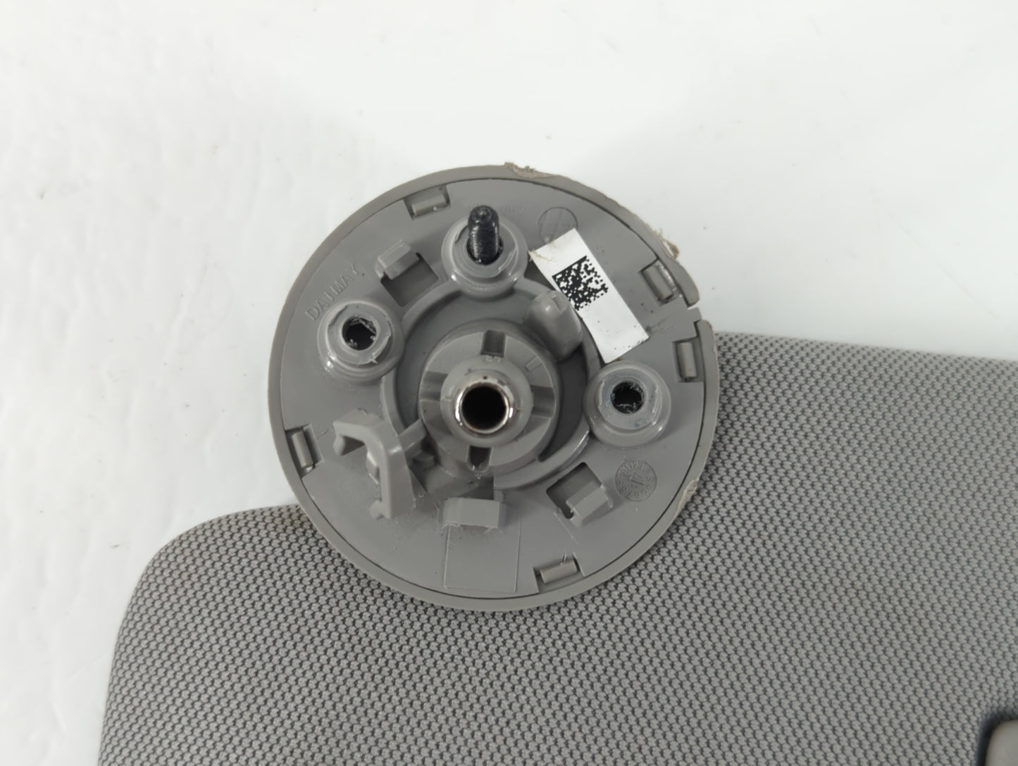 2017-2021 Chevrolet Trax Sun Visor Shade Replacement Driver Left Mirror Fits Fits 2017 2018 2019 2020 2021 OEM Used Auto Par