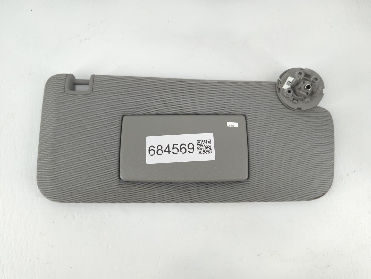 2017-2021 Chevrolet Trax Sun Visor Shade Replacement Passenger Right Mirror Fits Fits 2017 2018 2019 2020 2021 OEM Used Auto