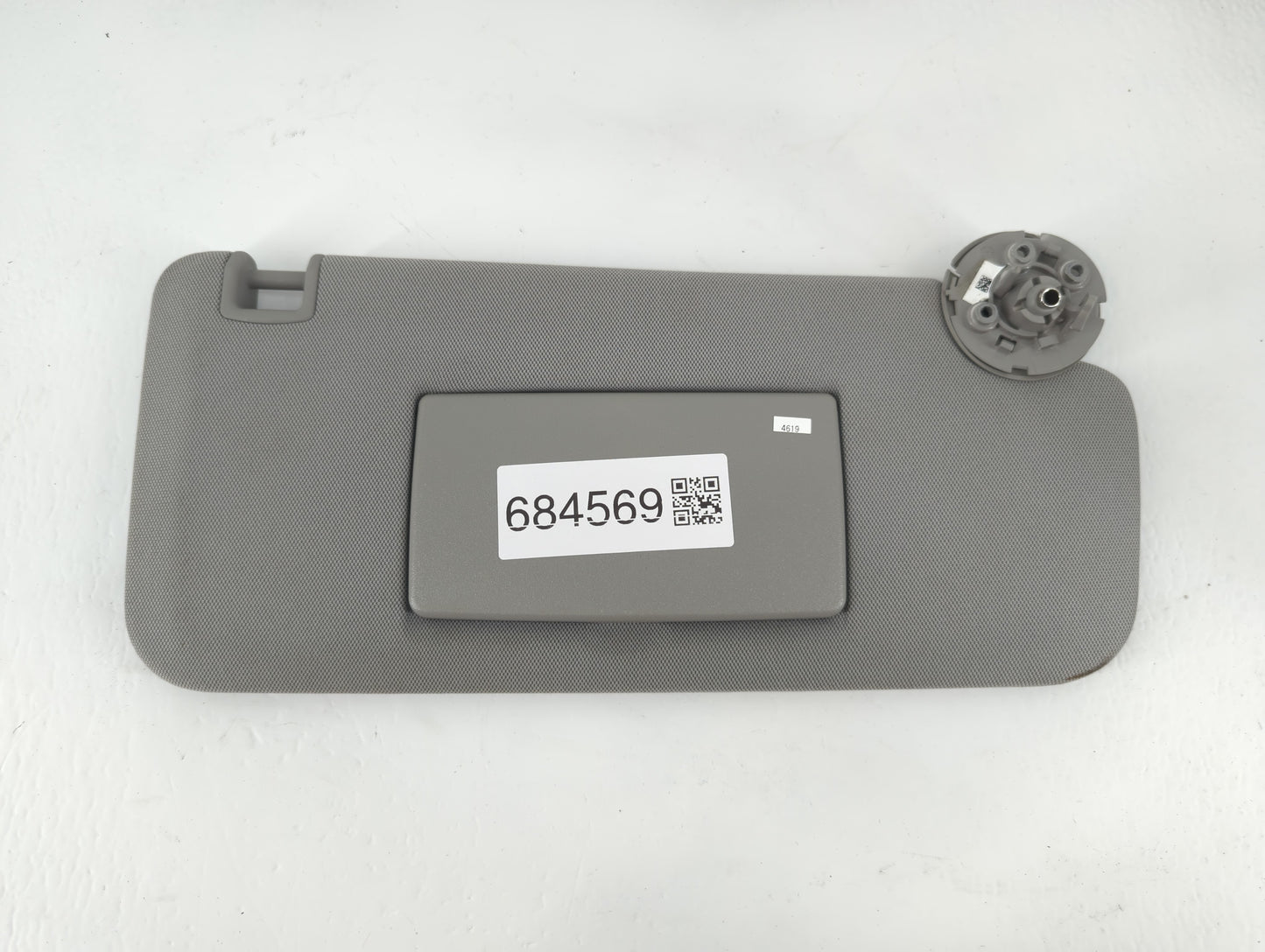 2017-2021 Chevrolet Trax Sun Visor Shade Replacement Passenger Right Mirror Fits Fits 2017 2018 2019 2020 2021 OEM Used Auto