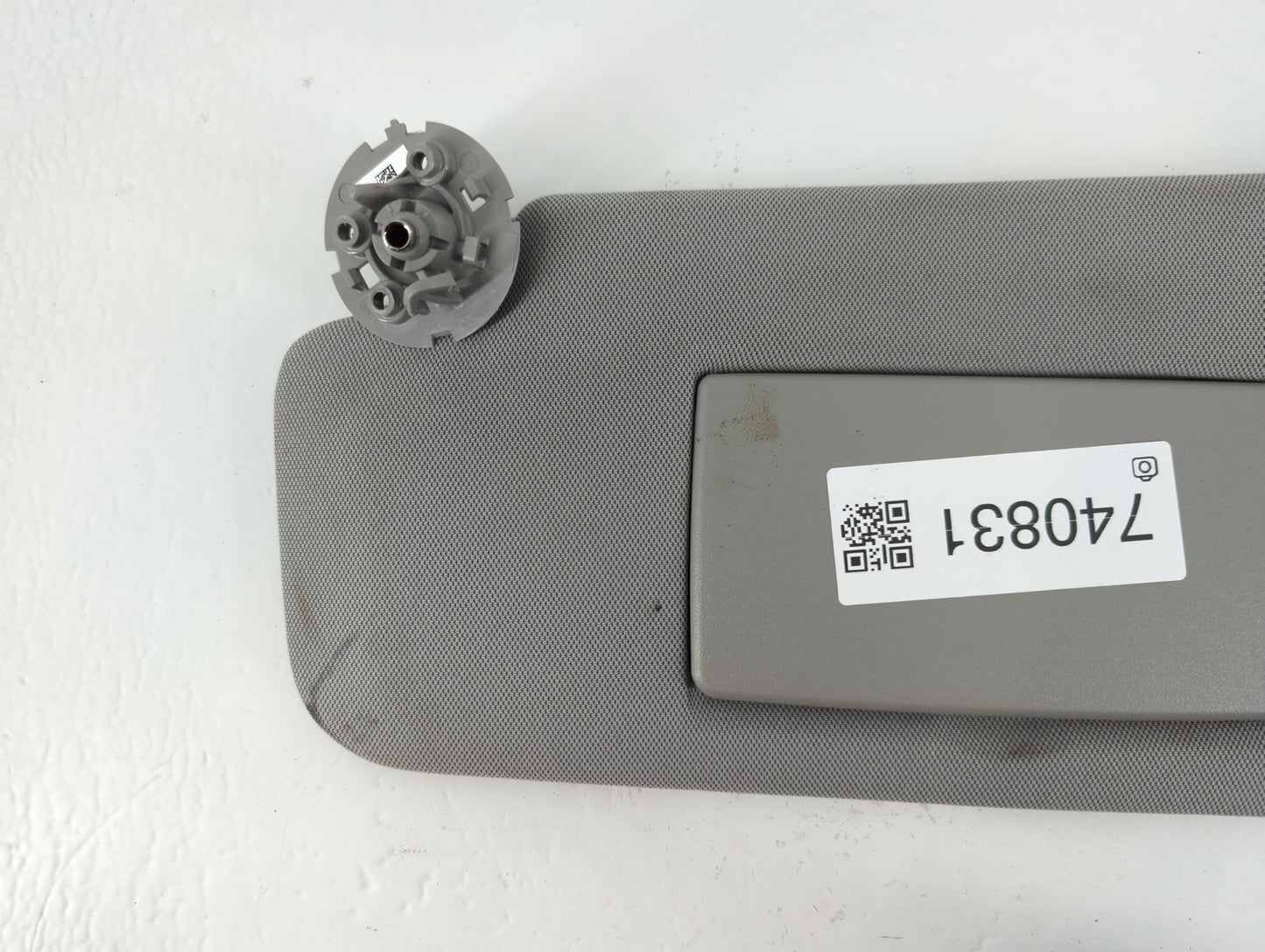 2017-2021 Chevrolet Trax Sun Visor Shade Replacement Driver Left Mirror Fits Fits 2017 2018 2019 2020 2021 OEM Used Auto Par