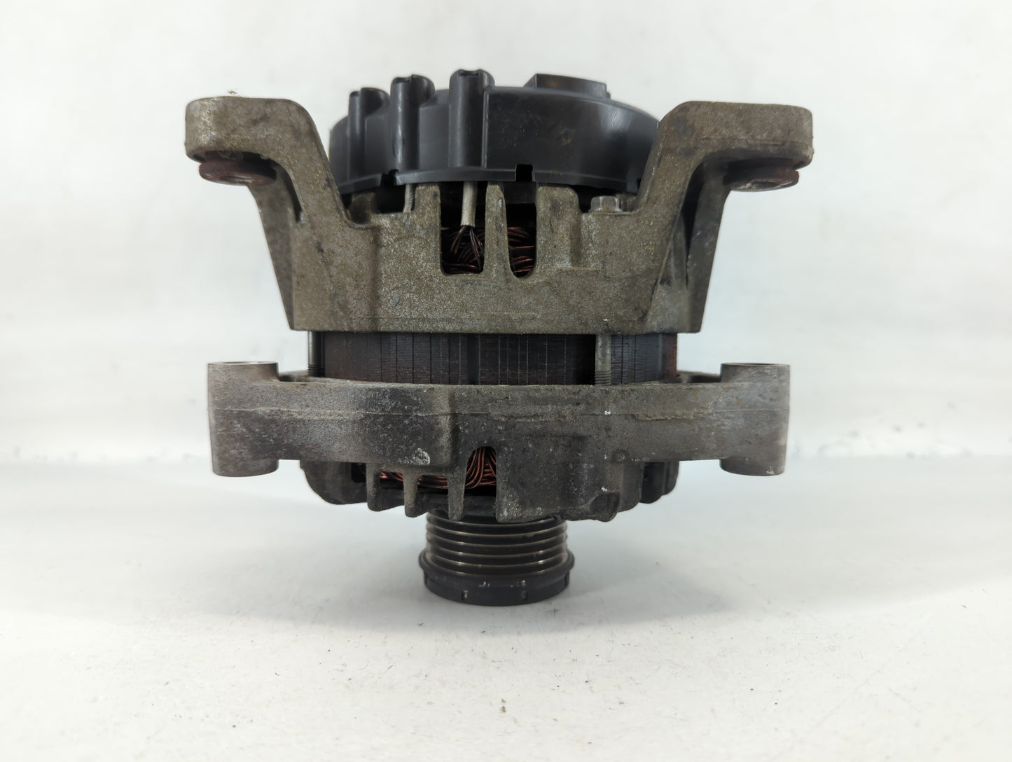 2013-2021 Chevrolet Trax Alternator Replacement Generator Charging Assembly Engine OEM P/N:2619573 B 13597226 Fits OEM Used 