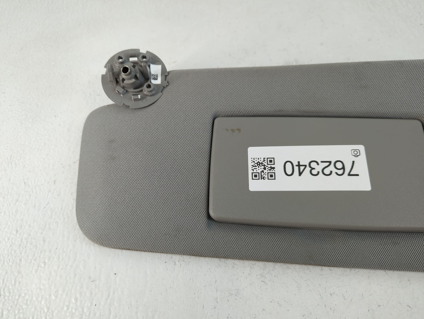 2017-2021 Chevrolet Trax Sun Visor Shade Replacement Driver Left Mirror Fits Fits 2017 2018 2019 2020 2021 OEM Used Auto Par