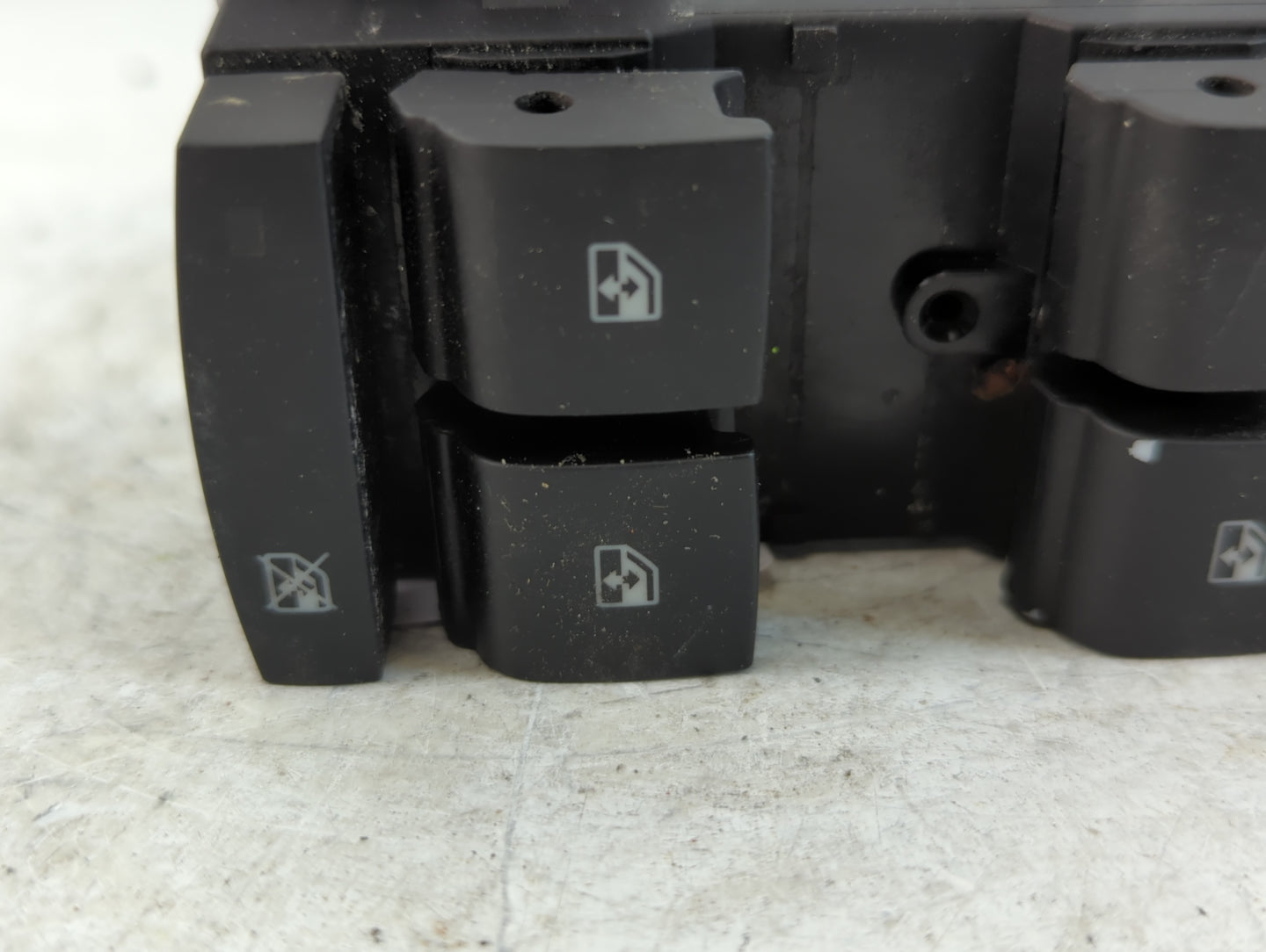 2017-2021 Chevrolet Trax Master Power Window Switch Replacement Driver Side Left P/N:22915128 Fits Fits 2017 2018 2019 2020 