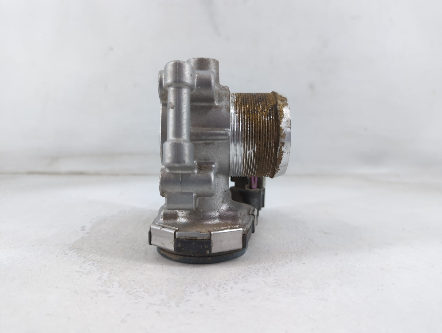 2013-2021 Chevrolet Trax Throttle Body P/N:55565489 Fits Fits 2011 2012 2013 2014 2015 2016 2017 2018 2019 2020 2021 OEM Use