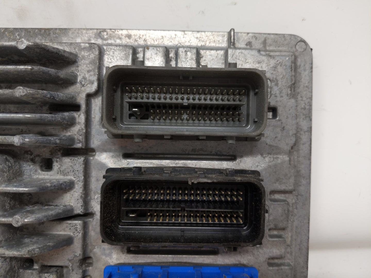 2017-2018 Chevrolet Volt PCM Engine Control Computer ECU ECM PCU OEM P/N:12677677 12686384, 12680876 Fits Fits 2017 2018 201