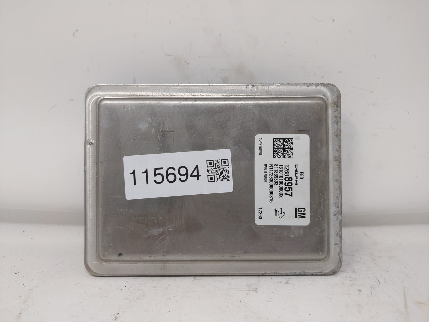 2017-2018 Chevrolet Volt PCM Engine Control Computer ECU ECM PCU OEM P/N:12677677 12686384, 12680876 Fits Fits 2017 2018 201