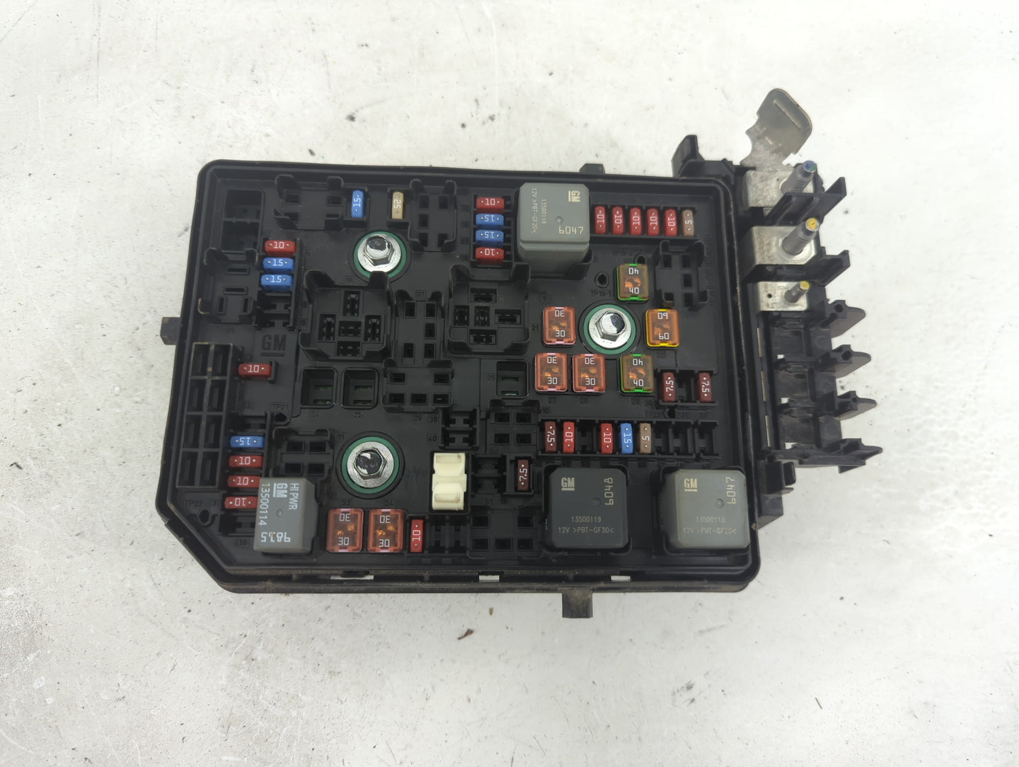 2016-2018 Chevrolet Volt Fusebox Fuse Box Panel Relay Module P/N:84336871 Fits Fits 2016 2017 2018 OEM Used Auto Parts - Oem