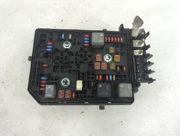 2016-2018 Chevrolet Volt Fusebox Fuse Box Panel Relay Module P/N:84336871 Fits Fits 2016 2017 2018 OEM Used Auto Parts