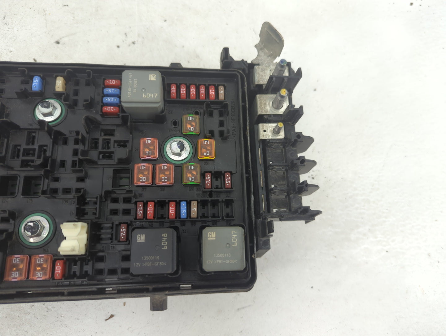 2016-2018 Chevrolet Volt Fusebox Fuse Box Panel Relay Module P/N:84336871 Fits Fits 2016 2017 2018 OEM Used Auto Parts - Oem