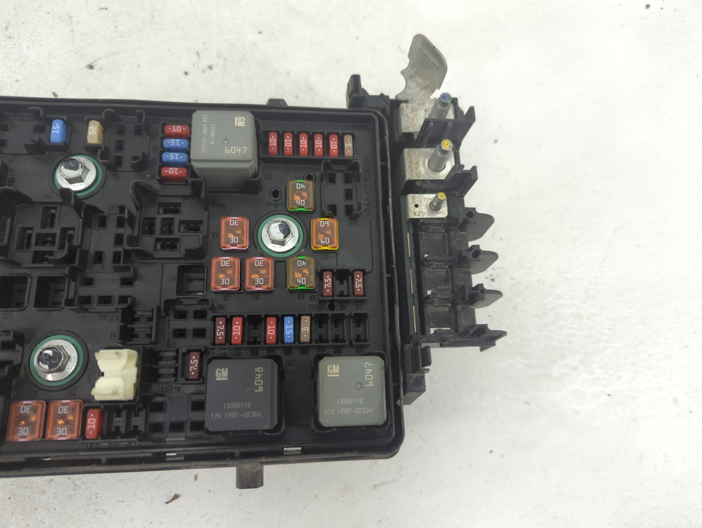 2016-2018 Chevrolet Volt Fusebox Fuse Box Panel Relay Module P/N:84336871 Fits Fits 2016 2017 2018 OEM Used Auto Parts - Oem