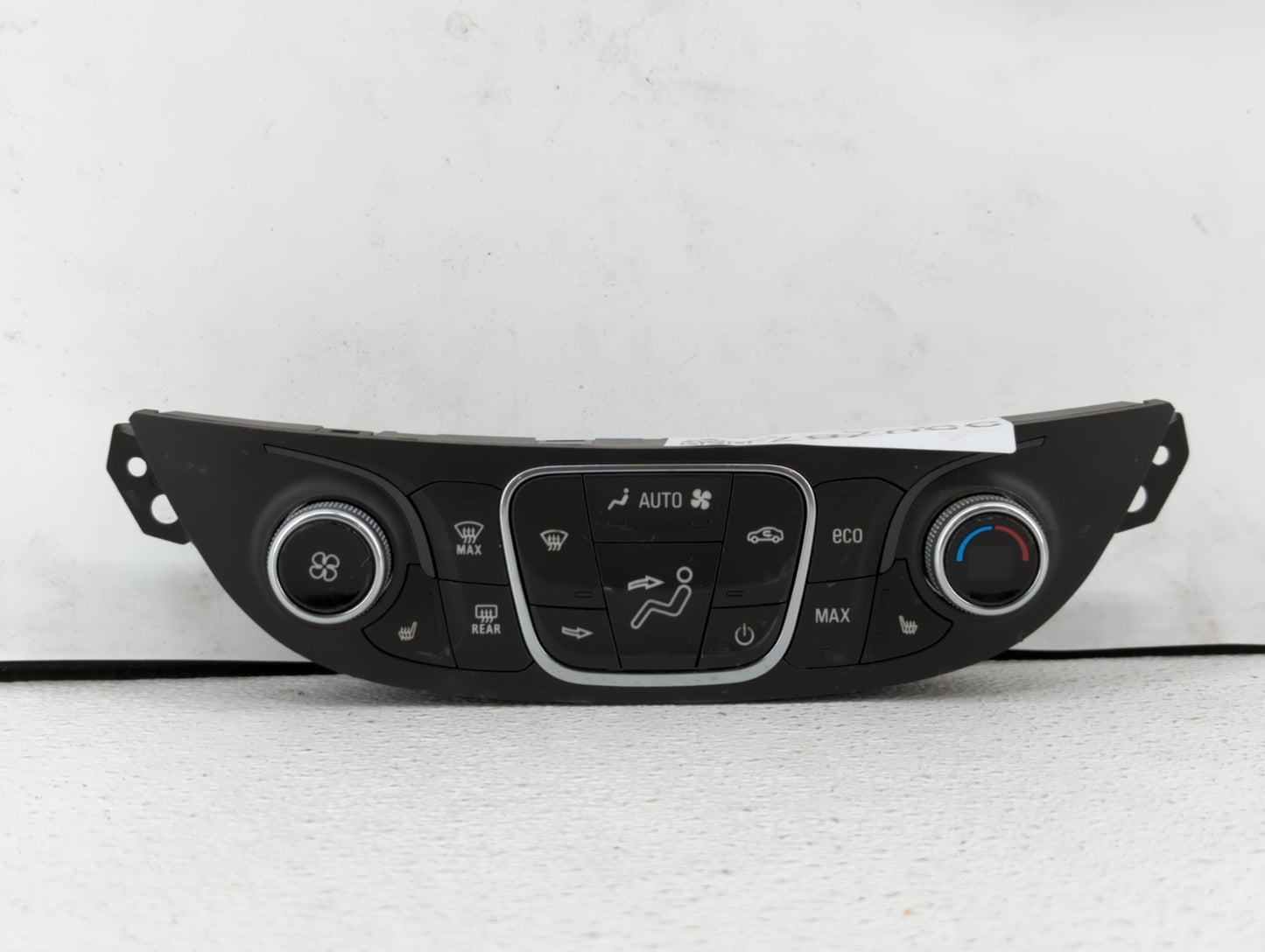 2018 Chevrolet Volt Climate Control Module Temperature AC/Heater Replacement P/N:84102014 Fits OEM Used Auto Parts - Oemused