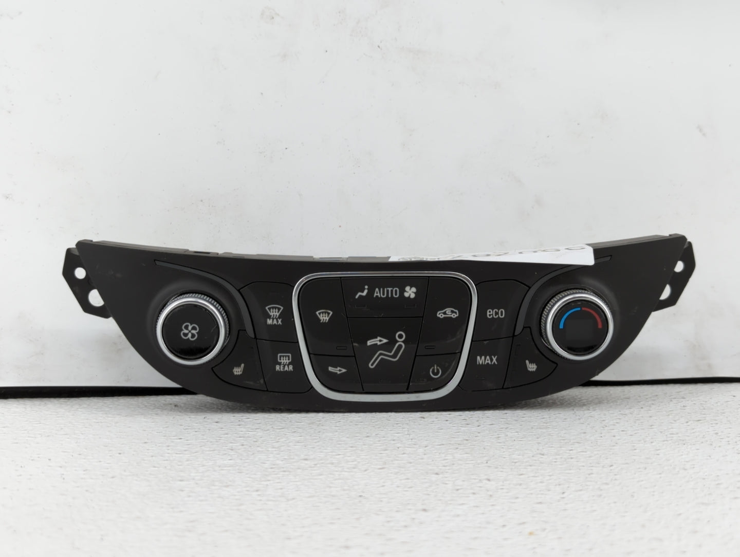 2018 Chevrolet Volt Climate Control Module Temperature AC/Heater Replacement P/N:84102014 Fits OEM Used Auto Parts - Oemused