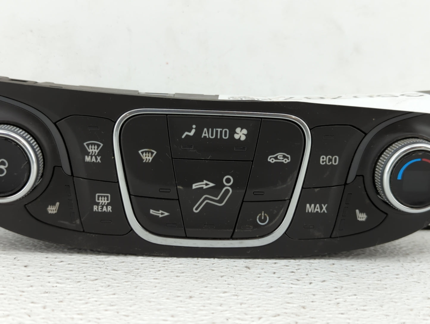 2018 Chevrolet Volt Climate Control Module Temperature AC/Heater Replacement P/N:84102014 Fits OEM Used Auto Parts - Oemused