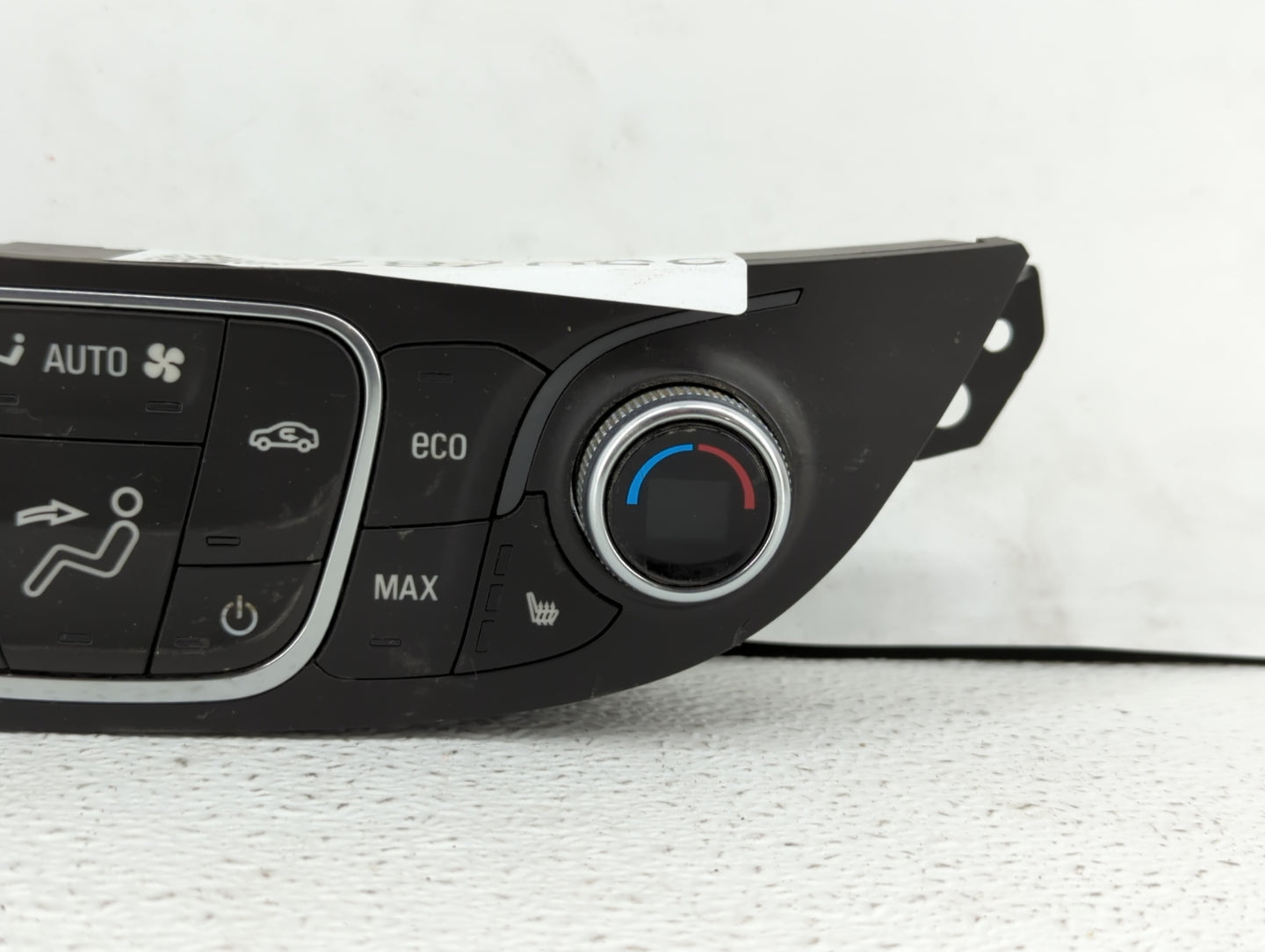 2018 Chevrolet Volt Climate Control Module Temperature AC/Heater Replacement P/N:84102014 Fits OEM Used Auto Parts - Oemused