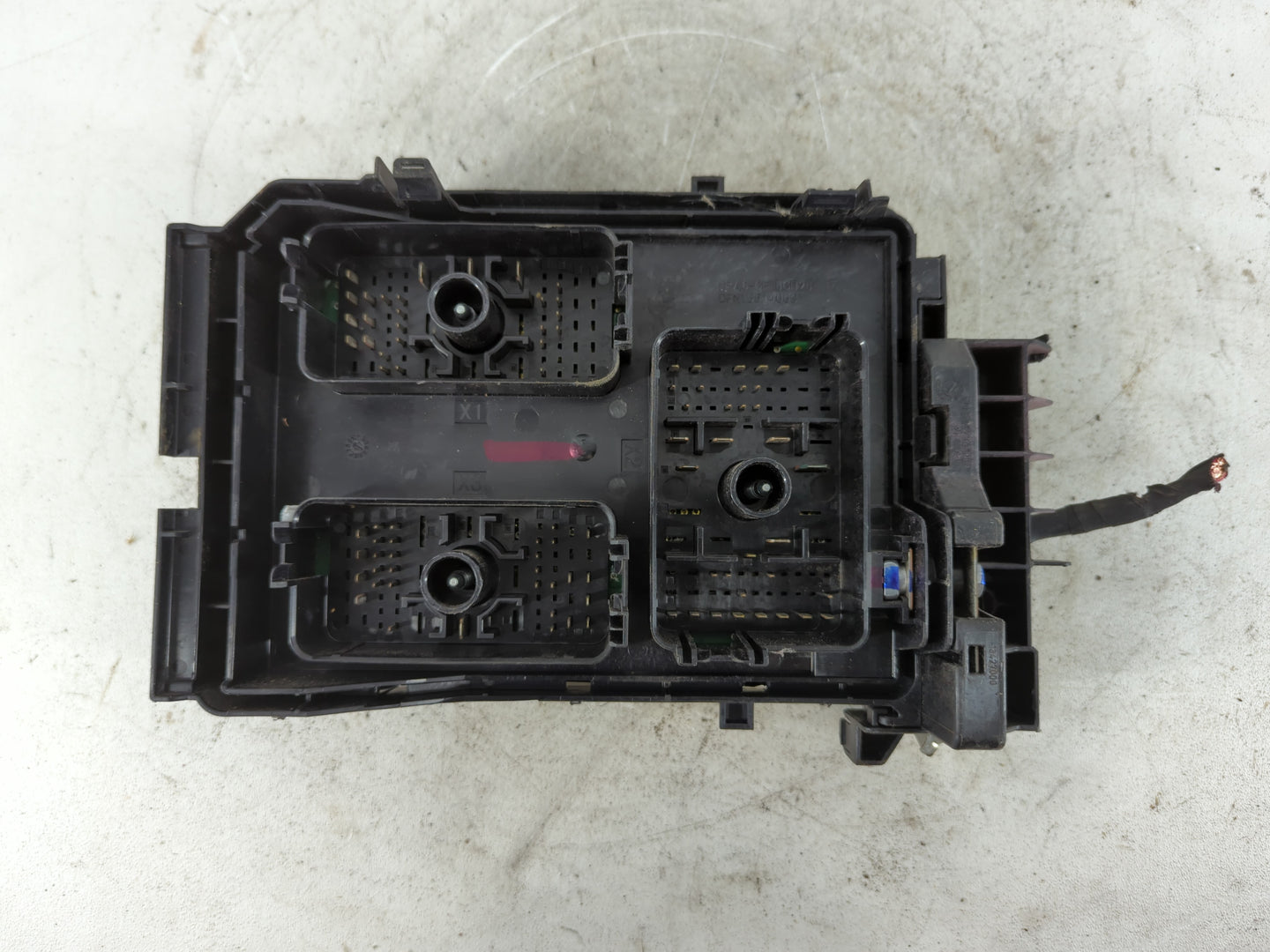 2016-2018 Chevrolet Volt Fusebox Fuse Box Panel Relay Module P/N:8406065 PA6-GF10GB2, DPN15514069 Fits Fits 2016 2017 2018 O