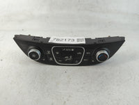2018 Chevrolet Volt Climate Control Module Temperature AC/Heater Replacement P/N:84413272 Fits OEM Used Auto Parts - Oemused