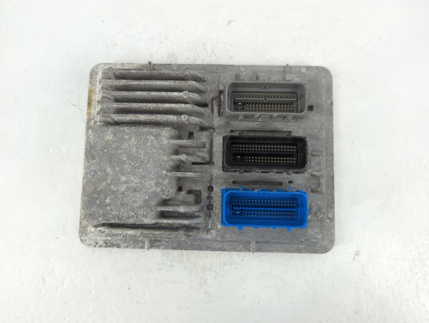 2017-2019 Chevrolet Volt PCM Engine Control Computer ECU ECM PCU OEM P/N:12688957 Fits Fits 2017 2018 2019 2020 2021 2022 OE