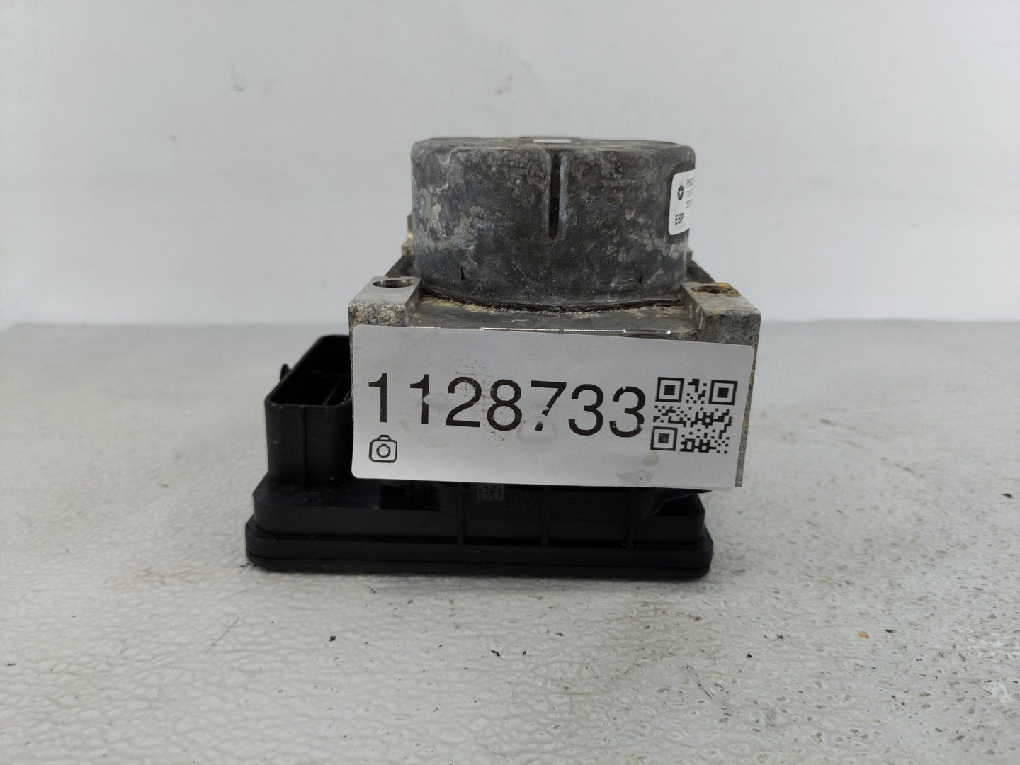 2018-2022 Chrysler 300 ABS Pump Control Module Replacement P/N:P68352969AC Fits Fits 2018 2019 2020 2021 2022 OEM Used Auto 