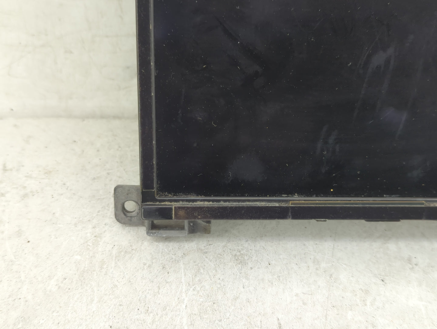 2018 Chrysler 300 Radio AM FM Cd Player Receiver Replacement P/N:68322340AJ Fits OEM Used Auto Parts - Oemusedautoparts1.com
