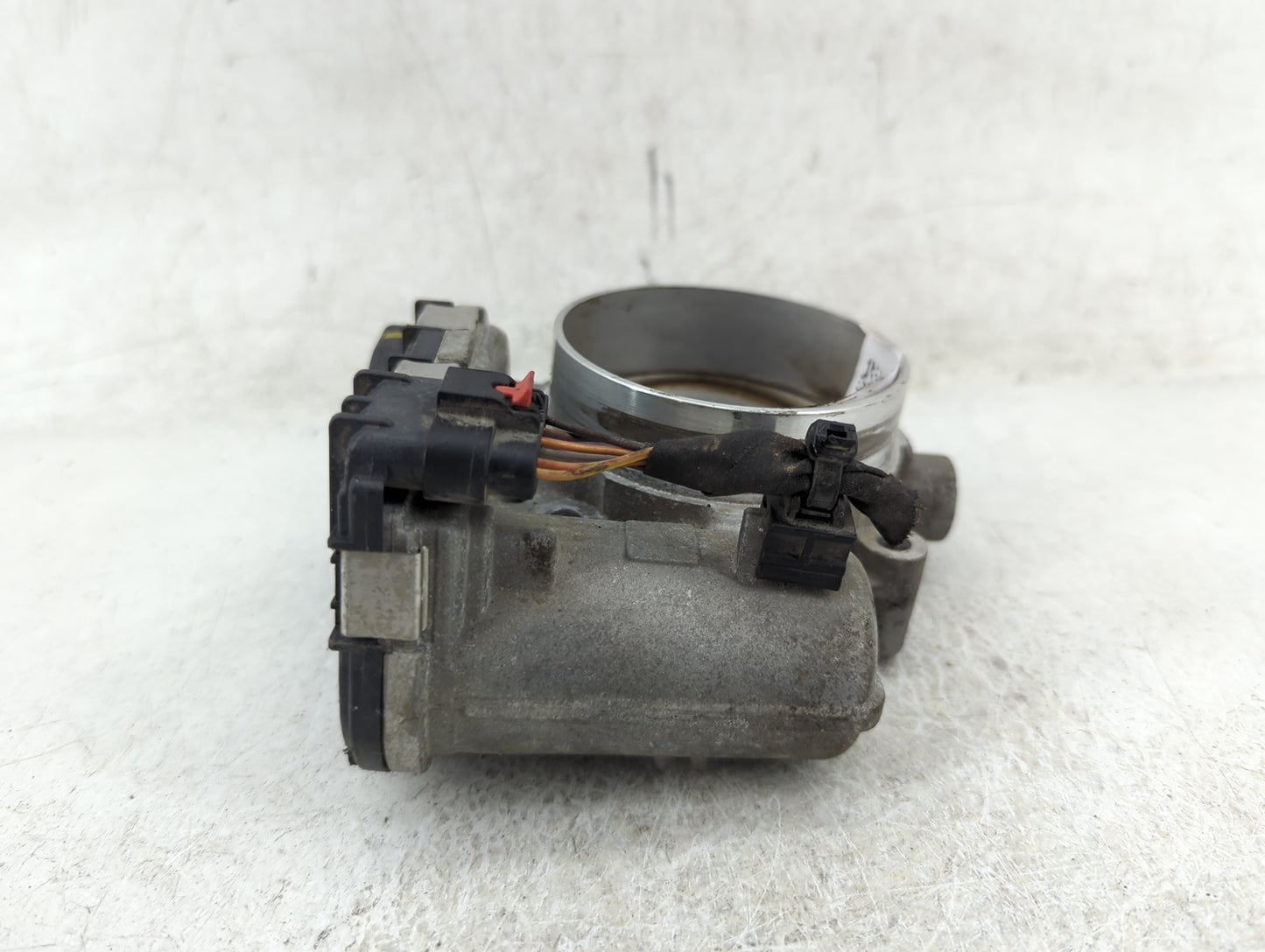2011-2022 Chrysler 300 Throttle Body P/N:05184349AE 0 280 750 770 Fits OEM Used Auto Parts - Oemusedautoparts1.com