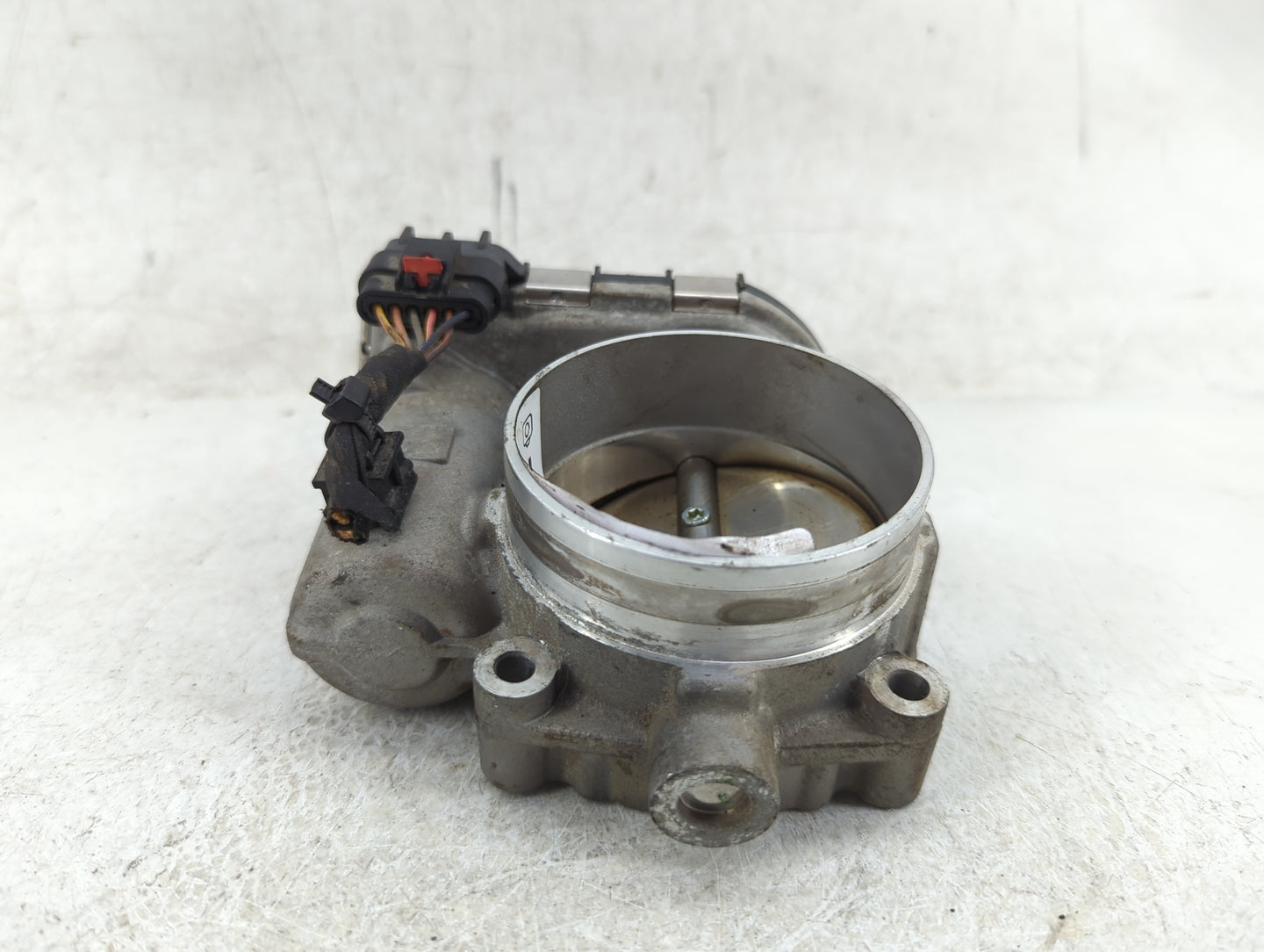 2011-2022 Chrysler 300 Throttle Body P/N:05184349AE 0 280 750 770 Fits OEM Used Auto Parts - Oemusedautoparts1.com