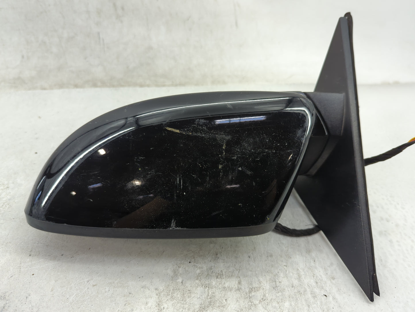 2015-2022 Chrysler 300 Driver Side View Mirror - Left Door Mirror OEM Used - Oemusedautoparts1.com