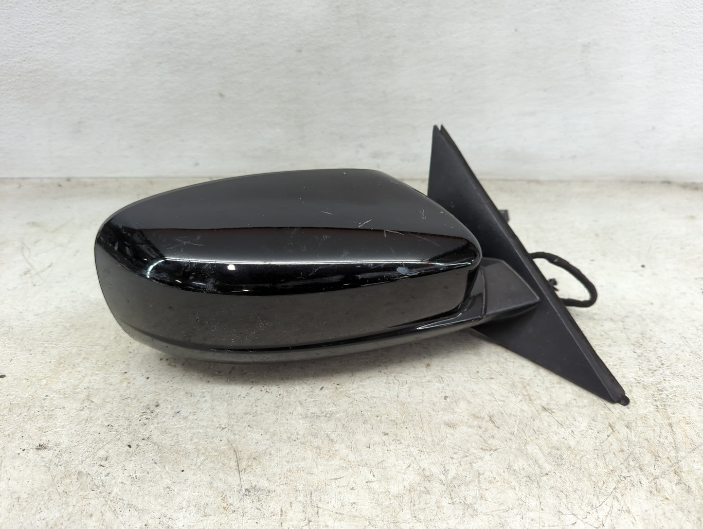 2015-2022 Chrysler 300 Passenger Side View Mirror - Right Door Mirror OEM Used - Oemusedautoparts1.com