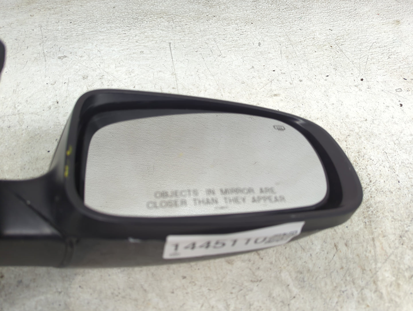 2015-2022 Chrysler 300 Passenger Side View Mirror - Right Door Mirror OEM Used - Oemusedautoparts1.com