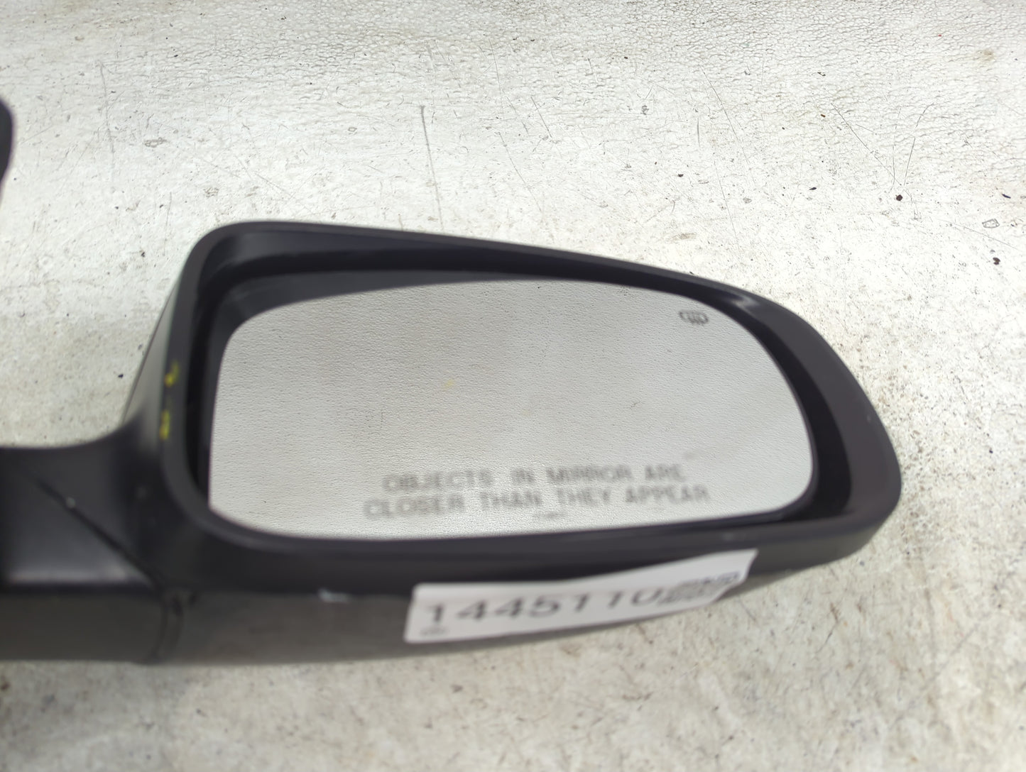 2015-2022 Chrysler 300 Passenger Side View Mirror - Right Door Mirror OEM Used - Oemusedautoparts1.com