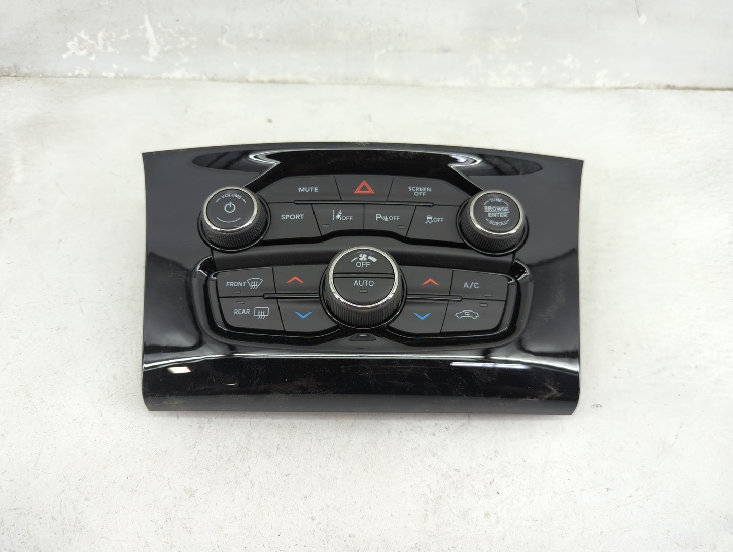 2017-2022 Chrysler 300 Climate Control Module Temperature AC/Heater Replacement P/N:P68293637AD 73520523 Fits OEM Used Auto 