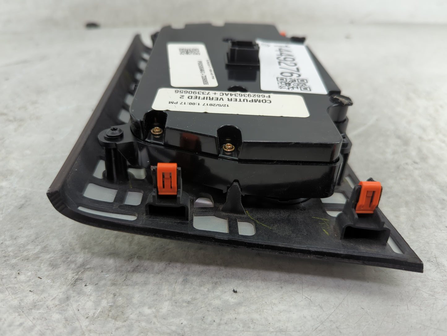 2017-2022 Chrysler 300 Climate Control Module Temperature AC/Heater Replacement P/N:P68293635AC 53221324 Fits OEM Used Auto 