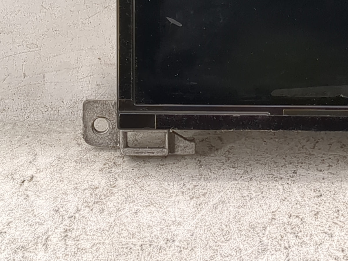 2018 Chrysler 300 Information Radio Display Screen 1491369 - Oemusedautoparts1.com