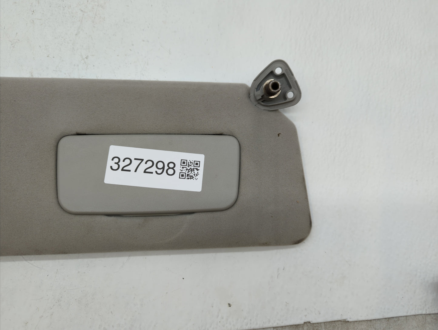 2018 Chrysler 300 Sun Visor Shade Replacement Passenger Right Mirror Fits Fits 2010 2011 2012 2013 2014 OEM Used Auto Parts 