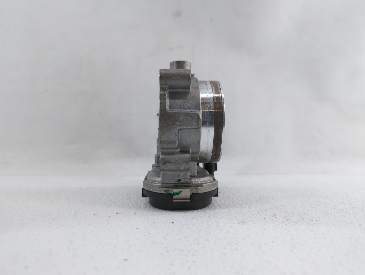 2011-2018 Chrysler 300 Throttle Body P/N:05184349AE 05184349AC, 05184349AF Fits Fits 2011 2012 2013 2014 2015 2016 2017 2018