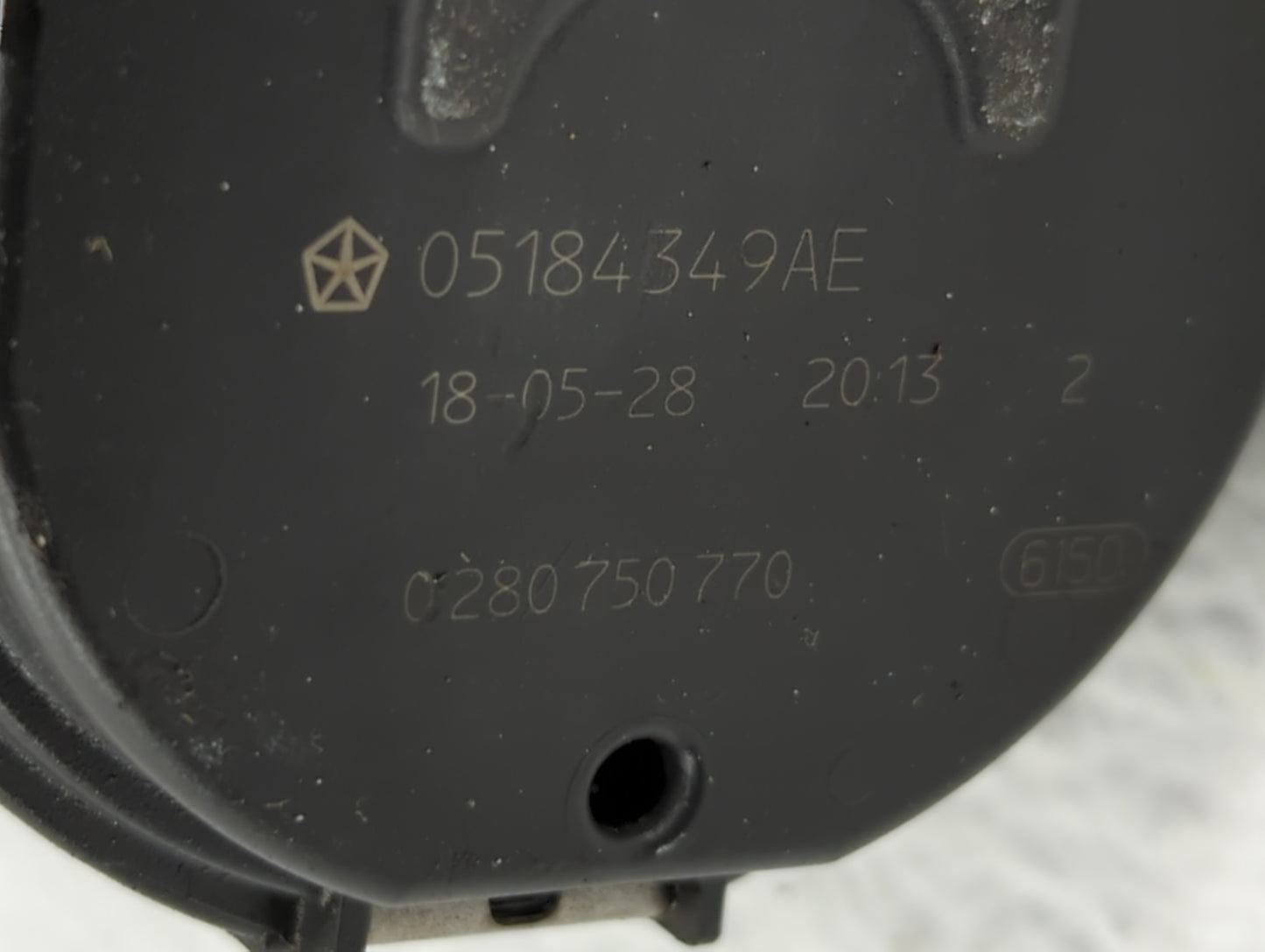 2011-2018 Chrysler 300 Throttle Body P/N:05184349AE 05184349AC, 05184349AF Fits Fits 2011 2012 2013 2014 2015 2016 2017 2018