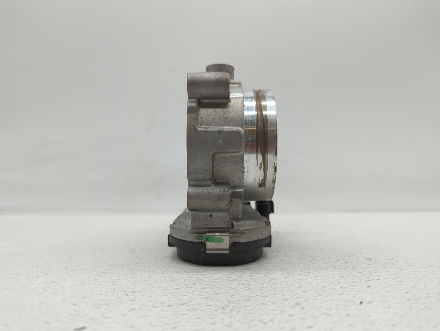 2011-2018 Chrysler 300 Throttle Body P/N:05184349AC 05184349AE, 05184349AF Fits Fits 2011 2012 2013 2014 2015 2016 2017 2018