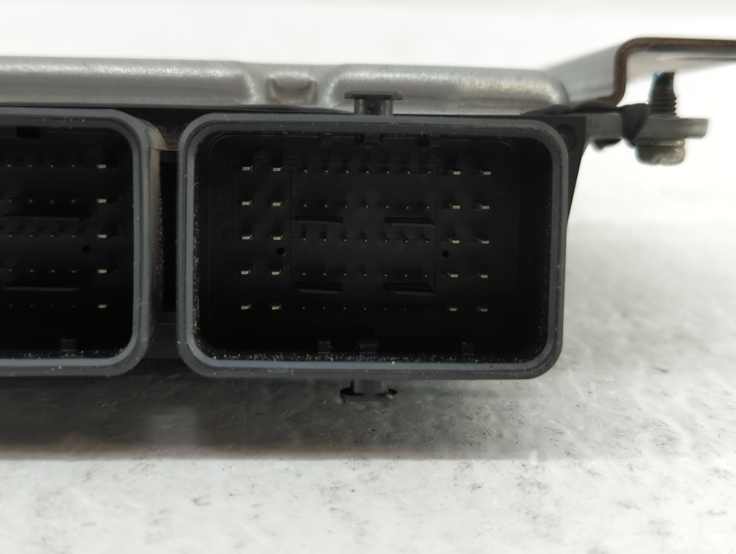 2018 Chrysler 300 PCM Engine Control Computer ECU ECM PCU OEM P/N:NEC028-017 BEM427-300 A1, NEC031-636 Fits Fits 2019 OEM Us