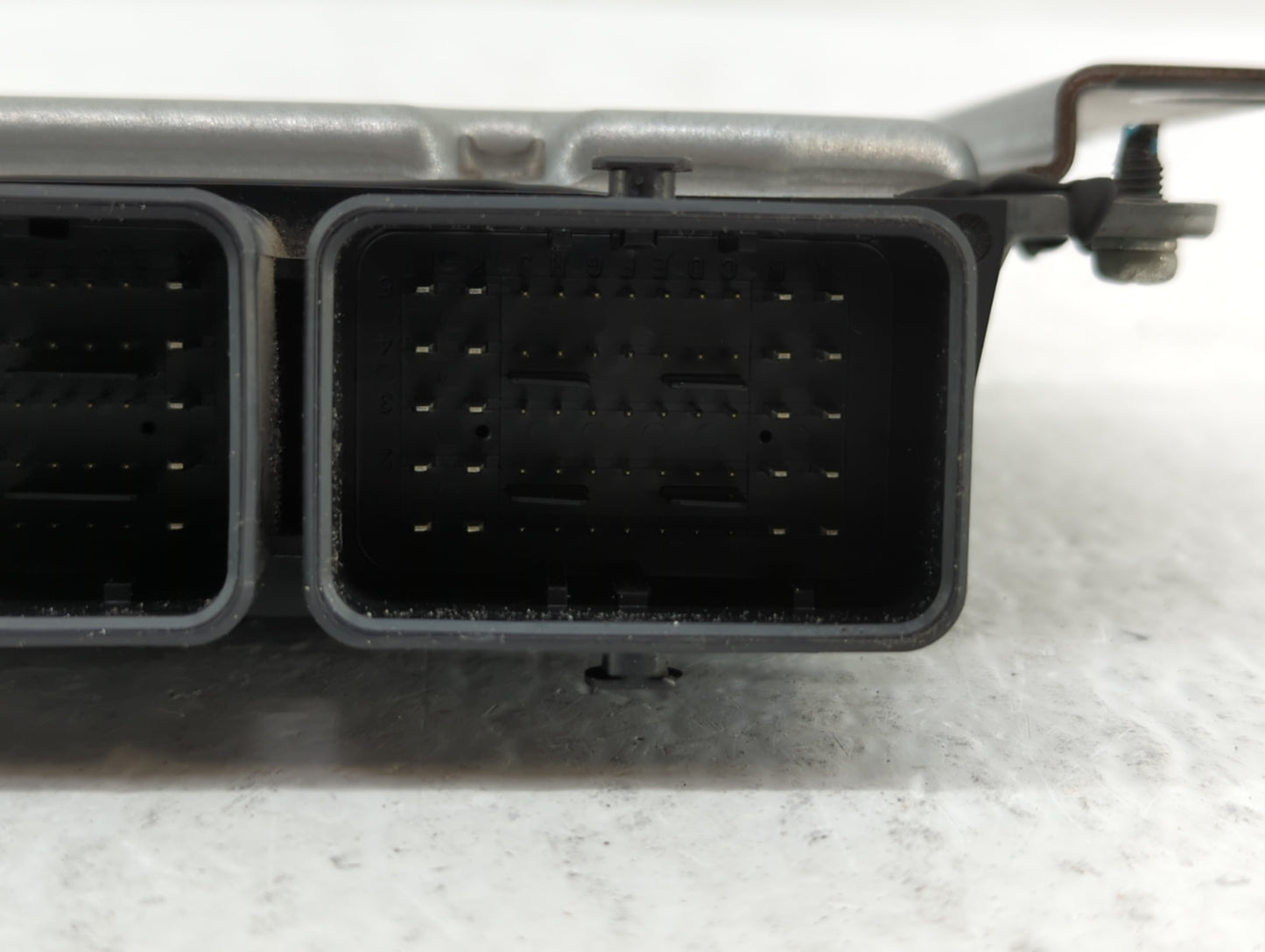 2018 Chrysler 300 PCM Engine Control Computer ECU ECM PCU OEM P/N:NEC028-017 BEM427-300 A1, NEC031-636 Fits Fits 2019 OEM Us