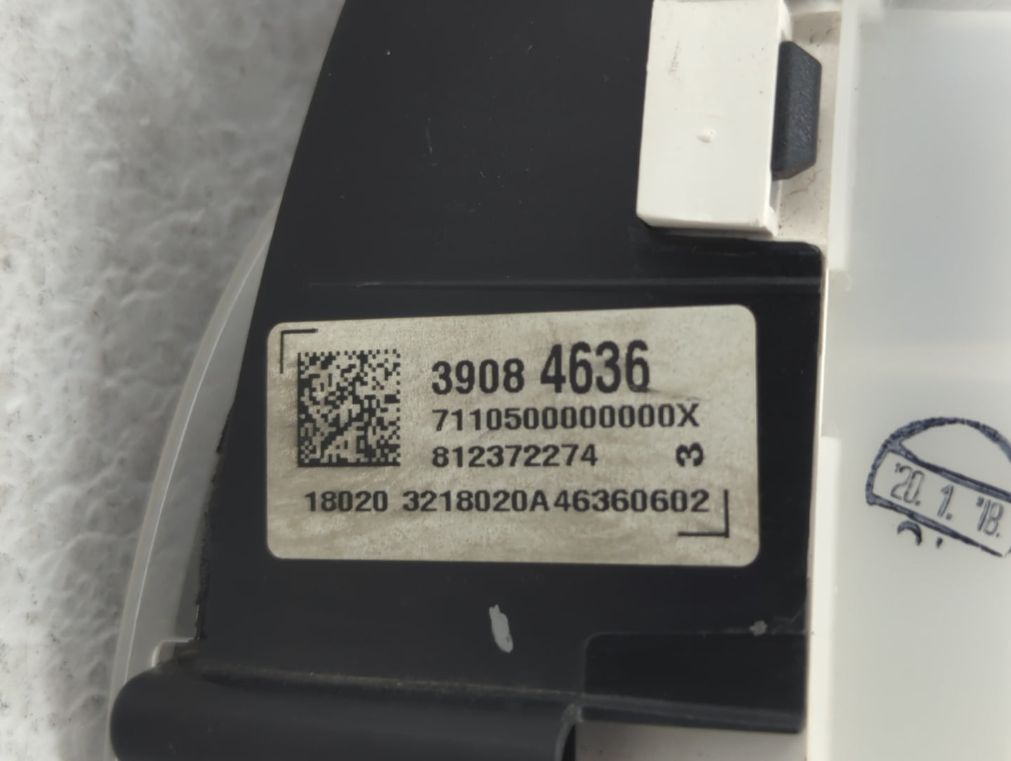 2018 Chrysler 300 Instrument Cluster Speedometer Gauges P/N:39084636 Fits OEM Used Auto Parts - Oemusedautoparts1.com