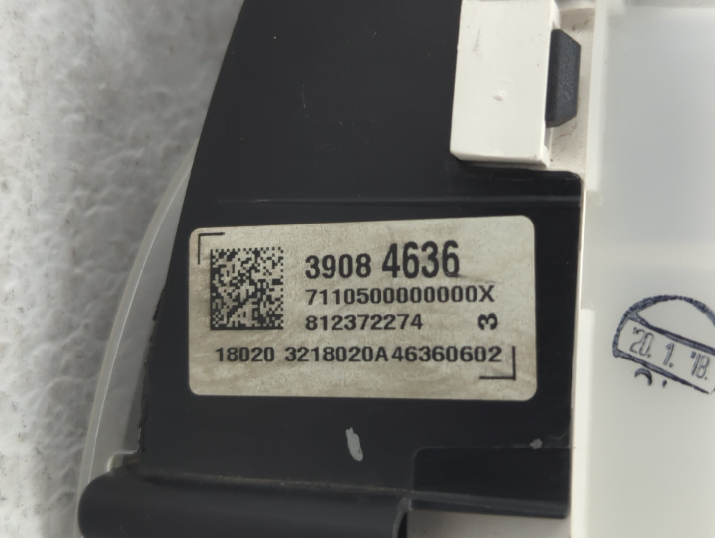 2018 Chrysler 300 Instrument Cluster Speedometer Gauges P/N:39084636 Fits OEM Used Auto Parts - Oemusedautoparts1.com