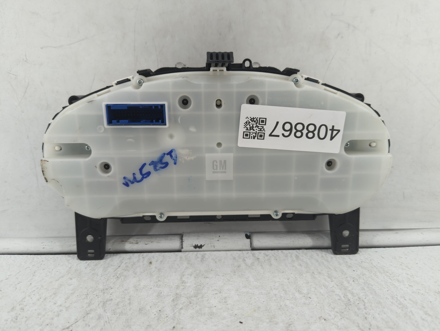 2018 Chrysler 300 Instrument Cluster Speedometer Gauges P/N:39084636 Fits OEM Used Auto Parts - Oemusedautoparts1.com