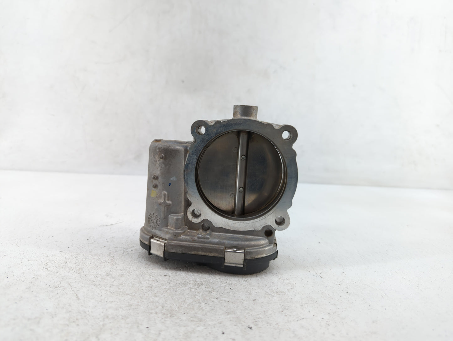 2011-2022 Chrysler 300 Throttle Body P/N:05184349AE 05184349AC Fits OEM Used Auto Parts - Oemusedautoparts1.com