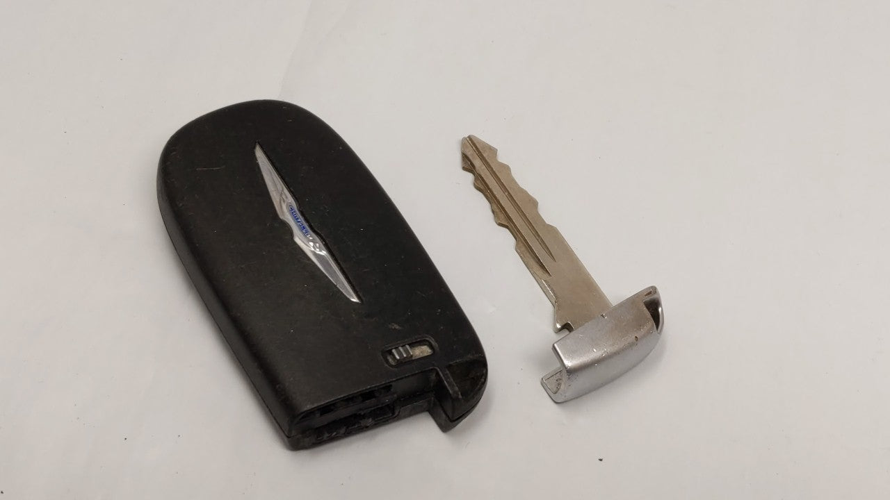 Chrysler 300 Keyless Entry Remote M3n-40821302 4 Buttons - Oemusedautoparts1.com