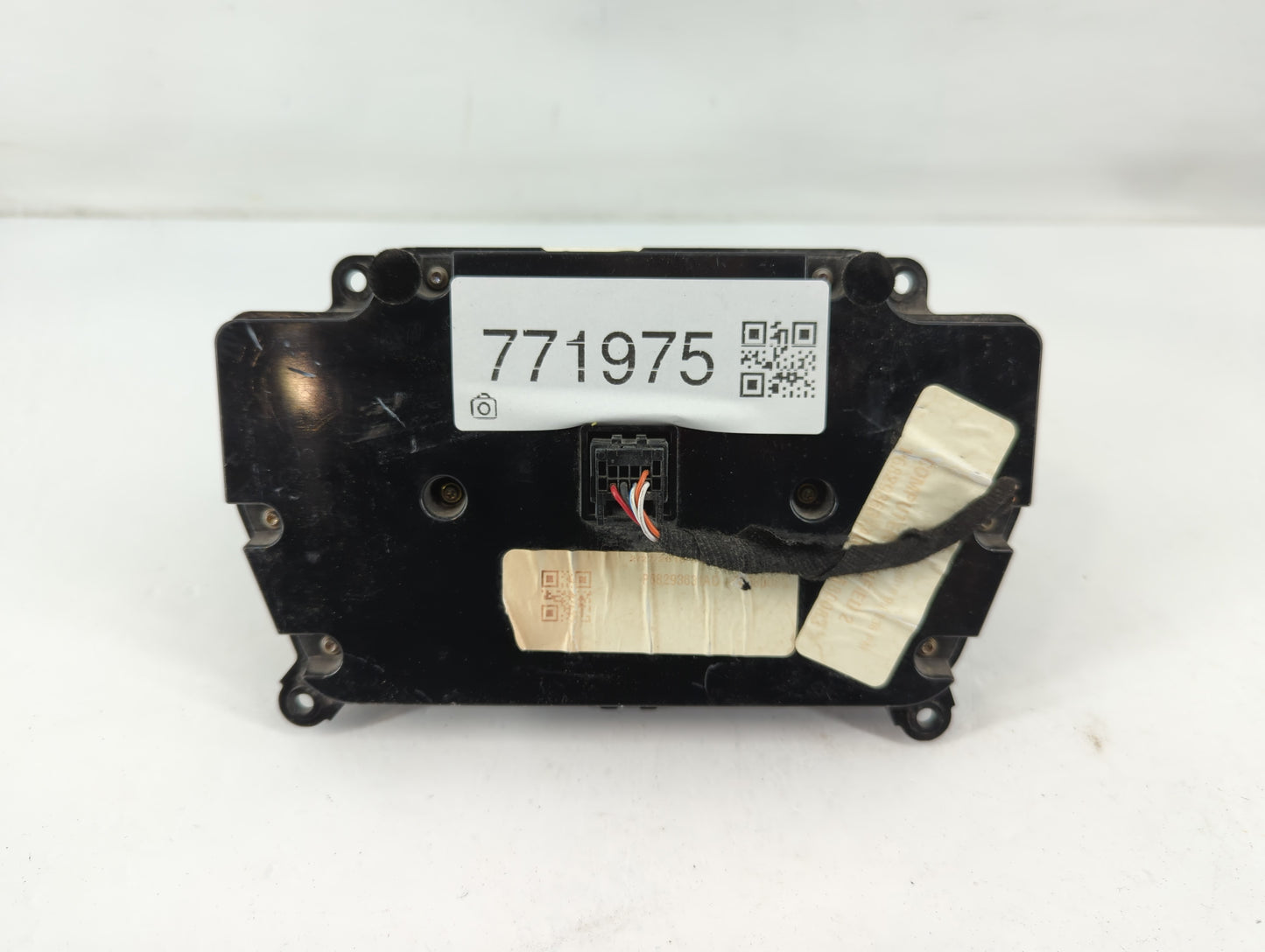 2017-2022 Chrysler 300 Climate Control Module Temperature AC/Heater Replacement P/N:20170928 Fits OEM Used Auto Parts - Oemu