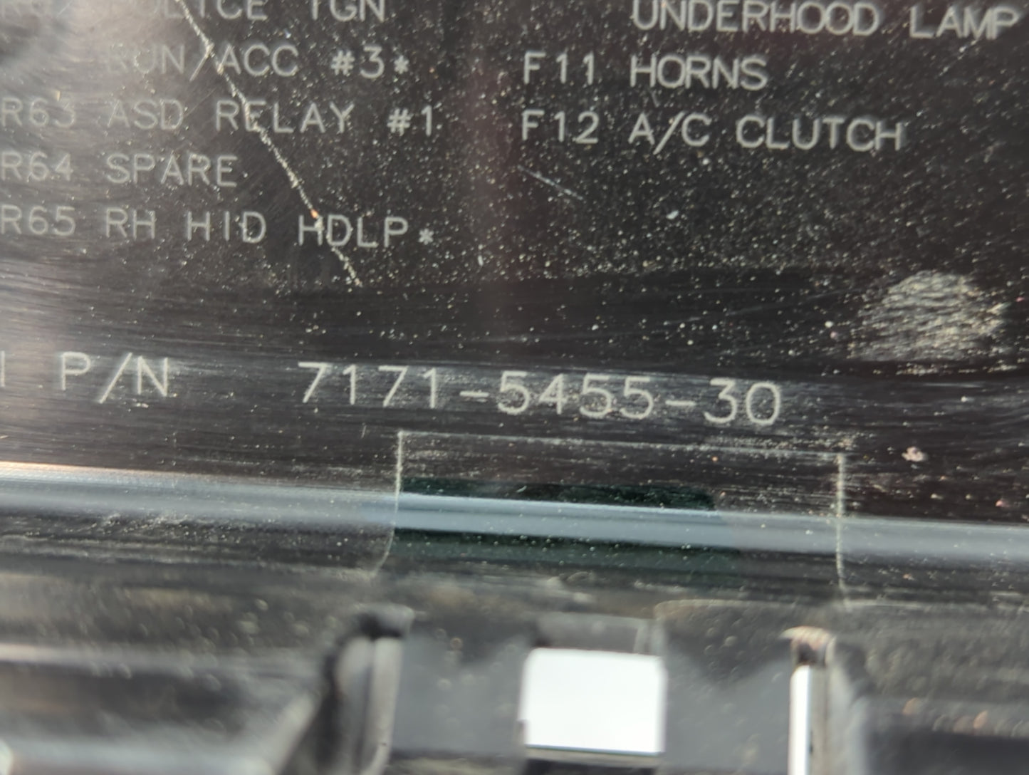 2018 Chrysler 300 Fusebox Fuse Box Panel Relay Module P/N:7171-5455-30 Fits OEM Used Auto Parts - Oemusedautoparts1.com