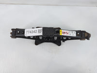 2018 Chrysler 300 Spare Scissor Car Jack - Oemusedautoparts1.com