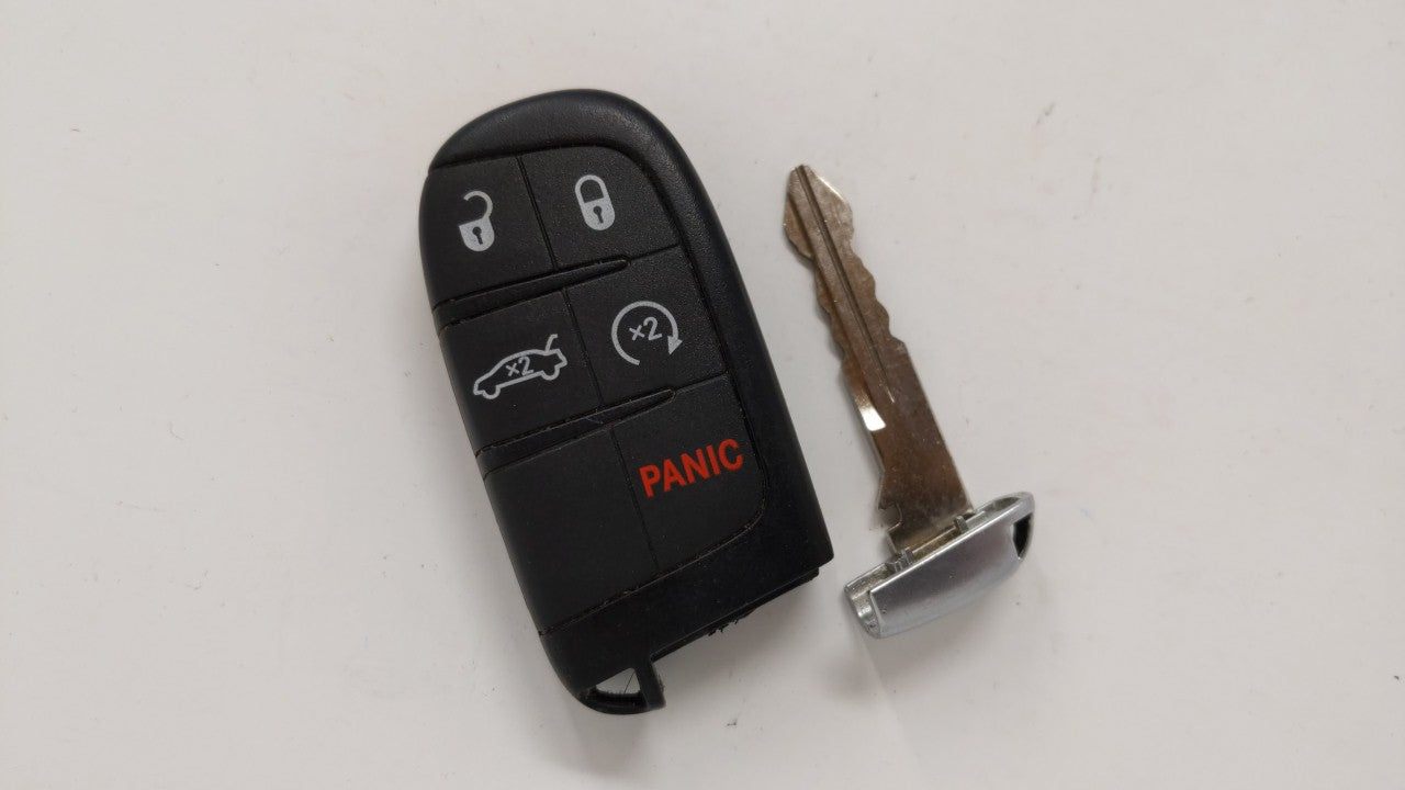 Chrysler 200 Keyless Entry Remote Fob M3n-Xxxxxxxx 68155687aa 5 Buttons - Oemusedautoparts1.com