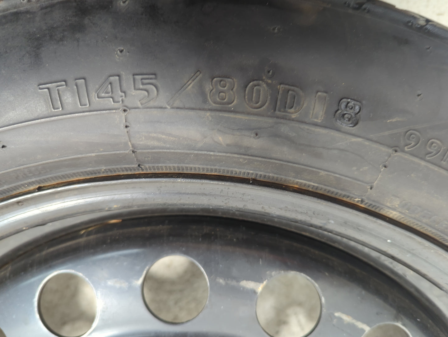 2005-2022 Chrysler 300 Spare Donut Tire Wheel Rim Oem 902216 - Oemusedautoparts1.com