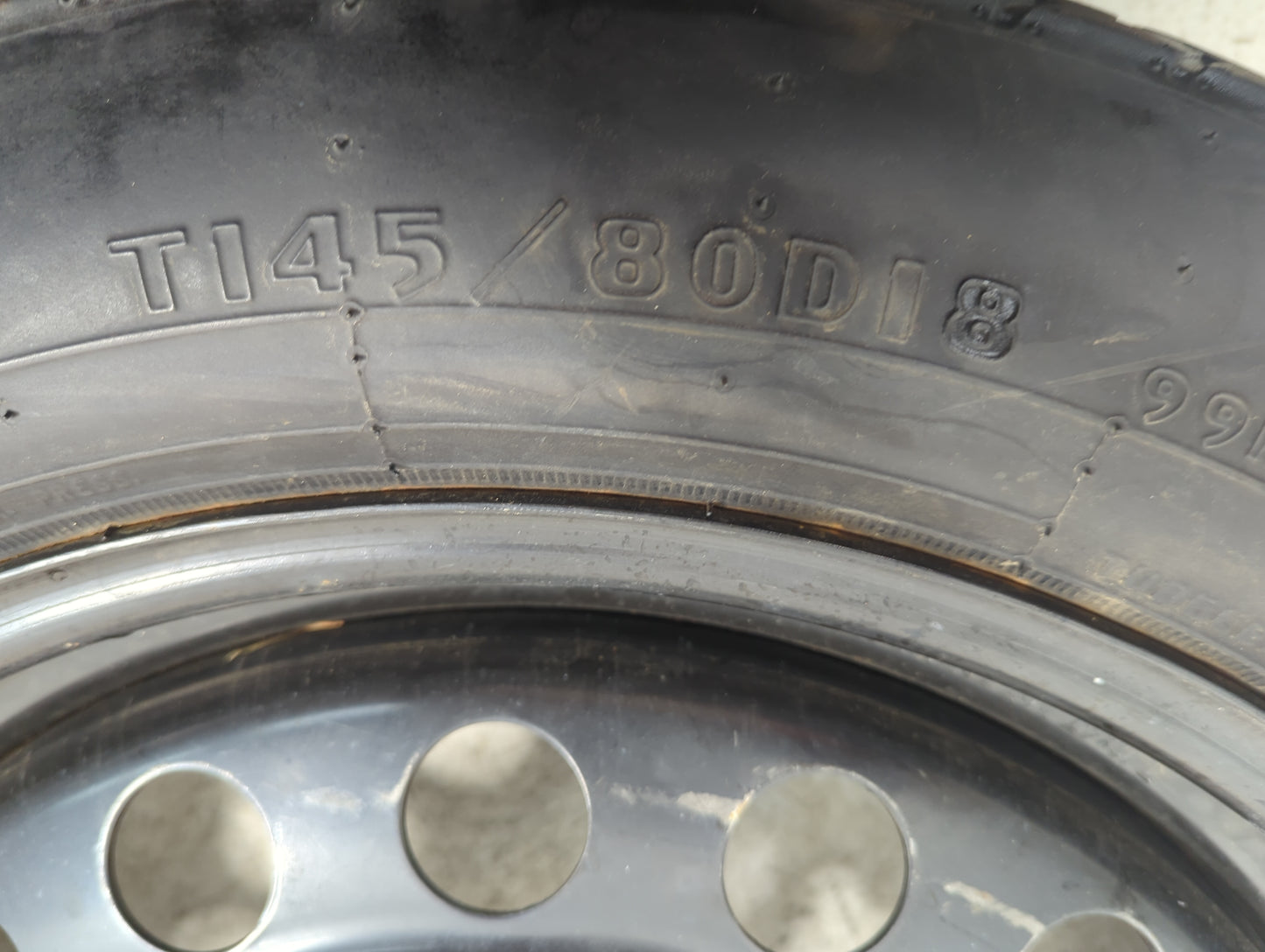 2005-2022 Chrysler 300 Spare Donut Tire Wheel Rim Oem 902216 - Oemusedautoparts1.com